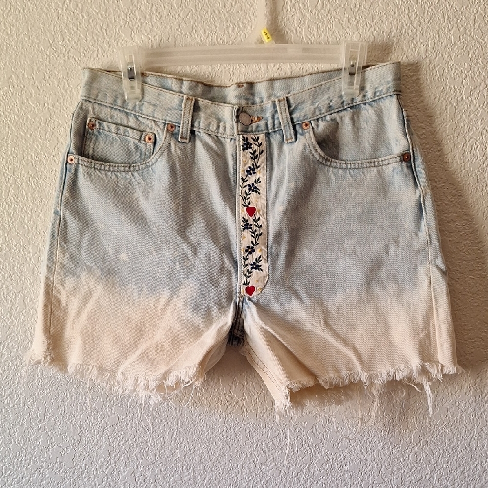 VTG Levi's Bleached Floral Jean Shorts